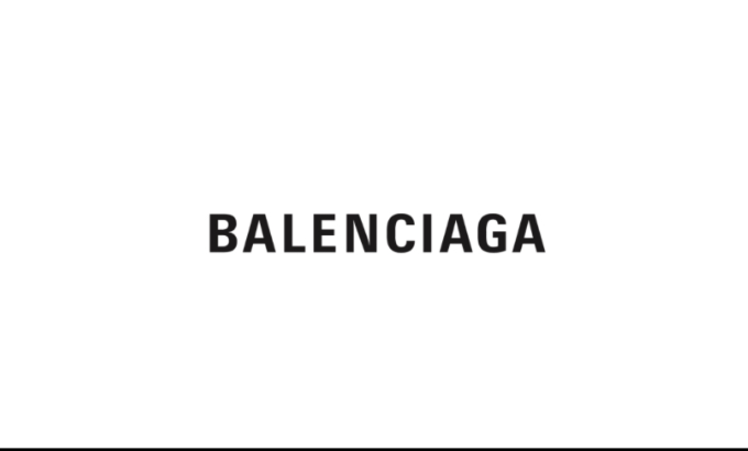 VitrinesProject's tweet photo. This week : we are revealing the 5 selected brands for @vitrinesproject first NFTs series.

Balenciaga : the Parisian Fashion House owned by Kering, today under the creative direction of Demna Gvasalia (ex Louis Vuitton and Vêtements) who works by deconstructing and re-creation. https://t.co/86DoJpcRVi