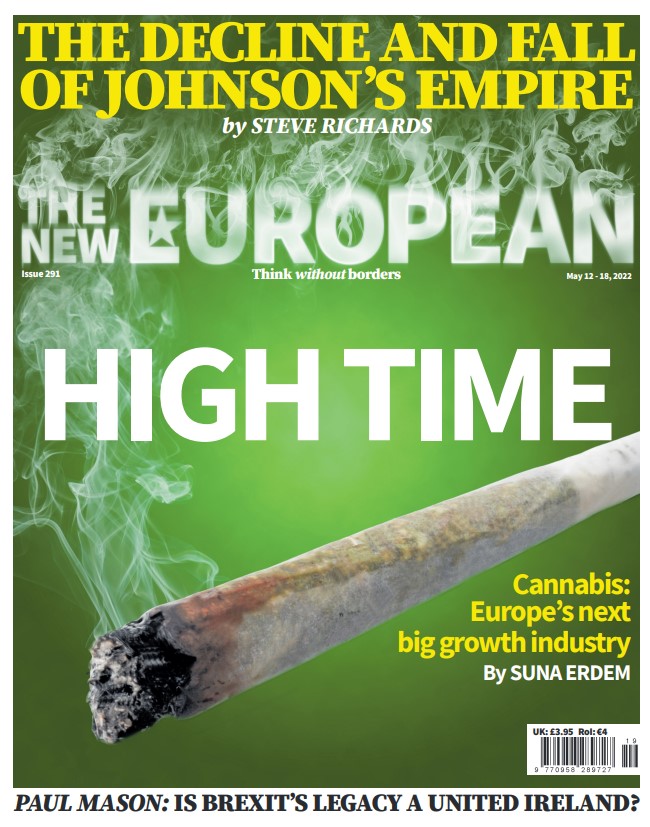 TheNewWorldmag's tweet photo. 48 pages of politics, arts and culture from home and Europe. The New European is in shops today for £3.95, on the app, or through a subscription at https://t.co/xes5VDXFBA https://t.co/ccHhFIlpIS