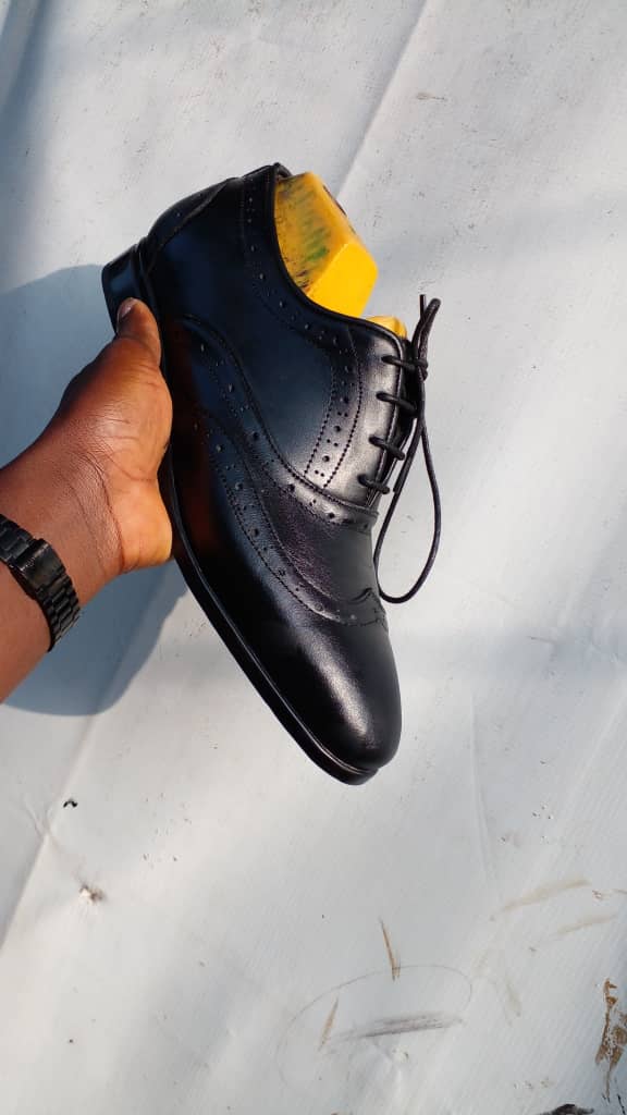sshhh_bespoke's tweet photo. @aproko_doctor Patronise me for your quality handmade shoes

1st frame - N8000
2nd frame - N17000
3rd frame - N12000
4th frame - N17000

Location: Lagos,Nigeria
DM to place your order https://t.co/Pvhx3iyT3K