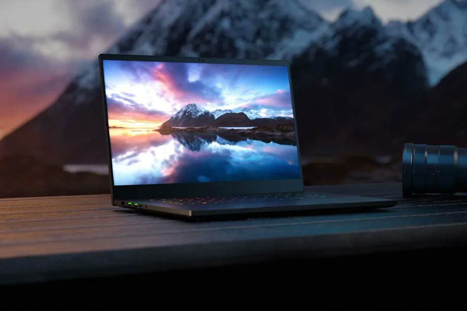 AsukaRacing02's tweet photo. 世界初の OLED 240Hz ノートパソコン👀✨
https://t.co/zmNlM4UaWR
◆2msの応答速度
◆DDR5 4800MHz RAM
◆第12世代インテルCore i9プロセッサー(14コア)
◆GeForce RTX 3080 Ti ノートパソコン GPUまで
◆THX 7.1 サラウンドオーディオ
◆たくさんのポート
◆Chroma RGB キーボード
#Razer #Blade15 https://t.co/HDgNfQCp0A