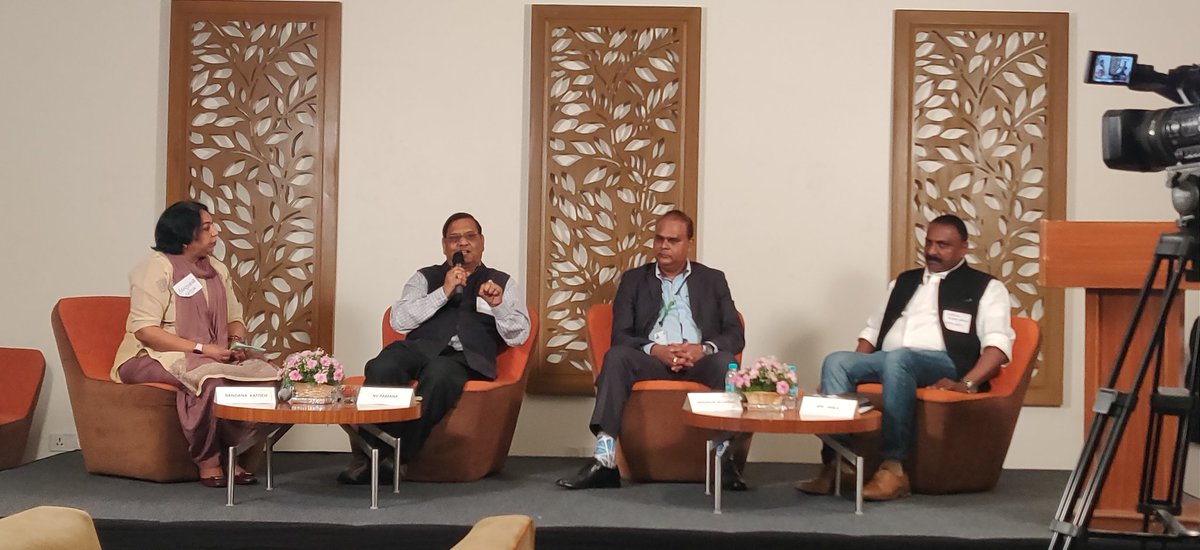 No #agritech showcase is complete without the most important stakeholder #farmer
Thanks to <a href="/IkpPrime/">IKP PRIME</a> <a href="/AIPICRISAT/">AIP-ICRISAT</a> <a href="/AgHub_PJTSAU/">AgHub</a> <a href="/naturacropcare/">Natura Crop Care</a> <a href="/satyukt/">Satyukt Analytics</a> <a href="/BarifloL/">Bariflo Cybernetics</a> <a href="/AgriTechFarmsio/">Farms.io</a>  <a href="/xmachinesai/">XMACHINES</a> #FarmNeed for bring the farmers to forefront