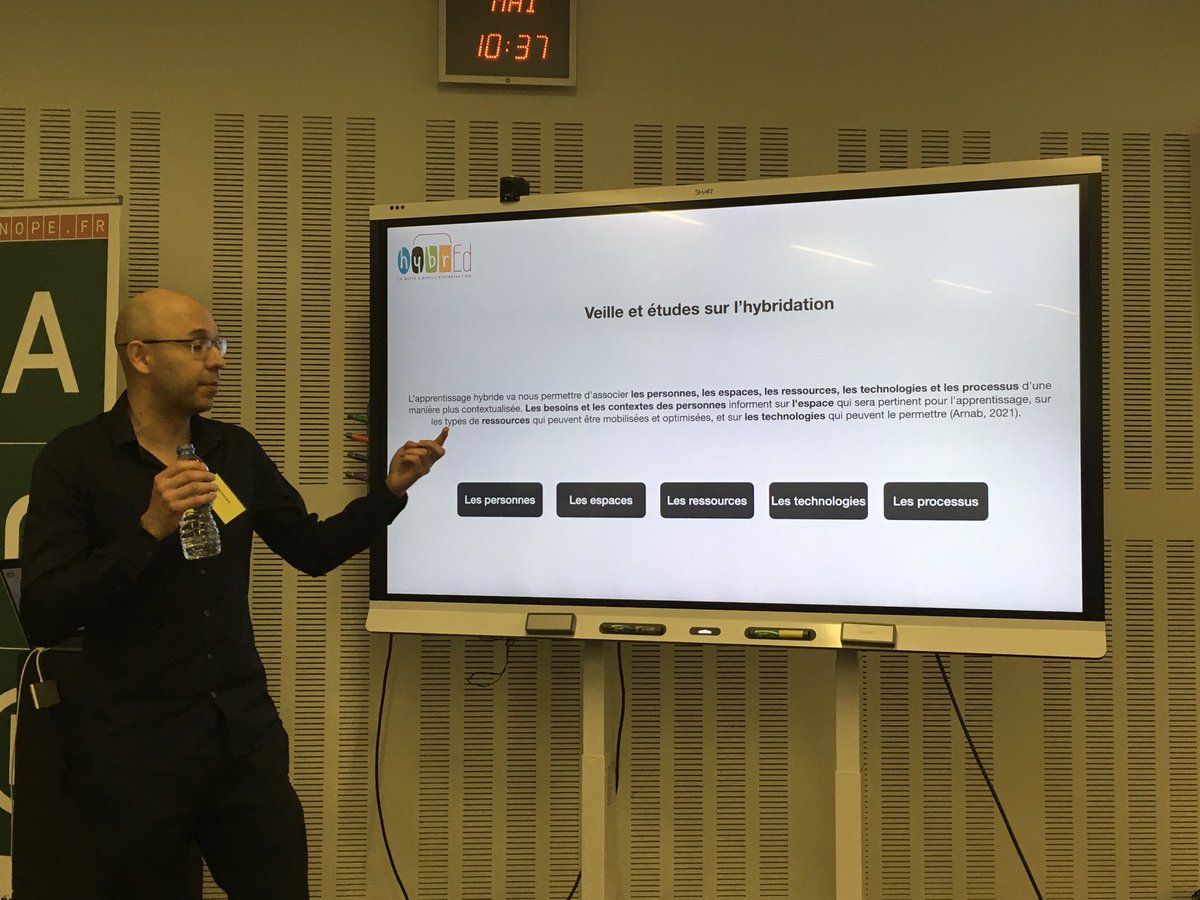 #JNI22 🚀 vers atelier Repenser l'#hybridation des apprentissages en Europe au-delà de la dualité présence/distance - Hybr’ed
 Où on parle de <a href="/margaridaromero/">Margarida ROMERO 🤓 #PPai6 #creacube</a> 😉