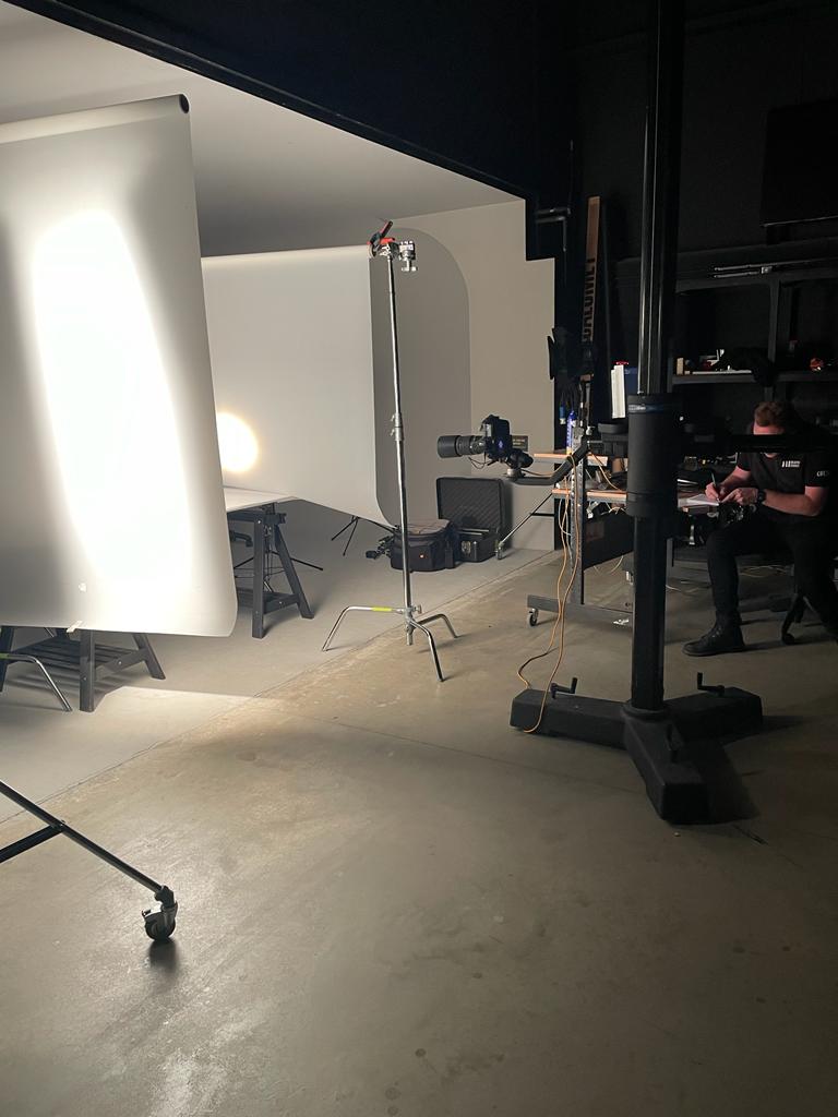 ionscience's tweet photo. Little sneak peak into our professional shoot yesterday!
Keep a look out for the reveal of this shoot in the coming months, we can't wait to share the results with you! #photoshoot #junction11 #gasdetection #workscenarios #shoot #studio #professionalshoot #StudioPhotography https://t.co/Hxq0ITR6Il