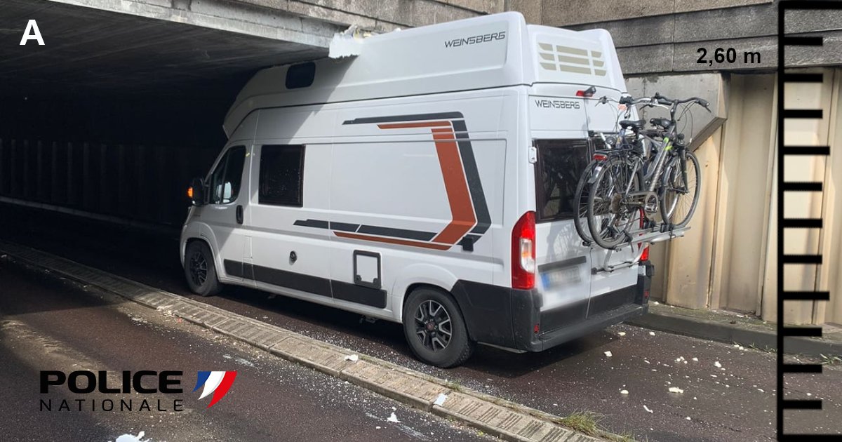 PoliceNat76's tweet photo. [#MercrediQuiz]

Quelle est la hauteur de la Trémie de la Motte à Rouen ?
➡️Réponse A : 2,60 m
➡️Réponse B : 2,60 m
➡️Réponse C : 2,60 m

⚠ Pour information, si vous avez un véhicule similaire à ceux ci-dessous, ne tentez pas votre chance ! https://t.co/vuk5Xe3bPD