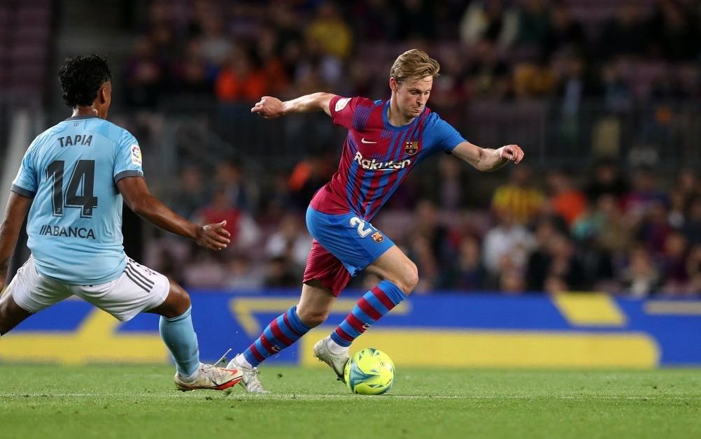 DeJongFrenkie21's tweet photo. A win at camp nou feels always good😁 https://t.co/YUzC3aHlsi