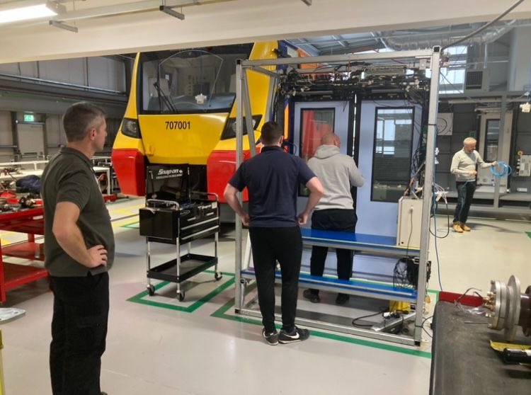 NTARail's tweet photo. We still have spaces available for our next Level 3 Certificate in Traction and Rolling Stock commencing on the 13th of June.
To find out more about this fantastic opportunity to up-skill please email Daniel.Staniforth@Siemens.com
#rail #railtraining #ntar https://t.co/RQGNADR8JZ