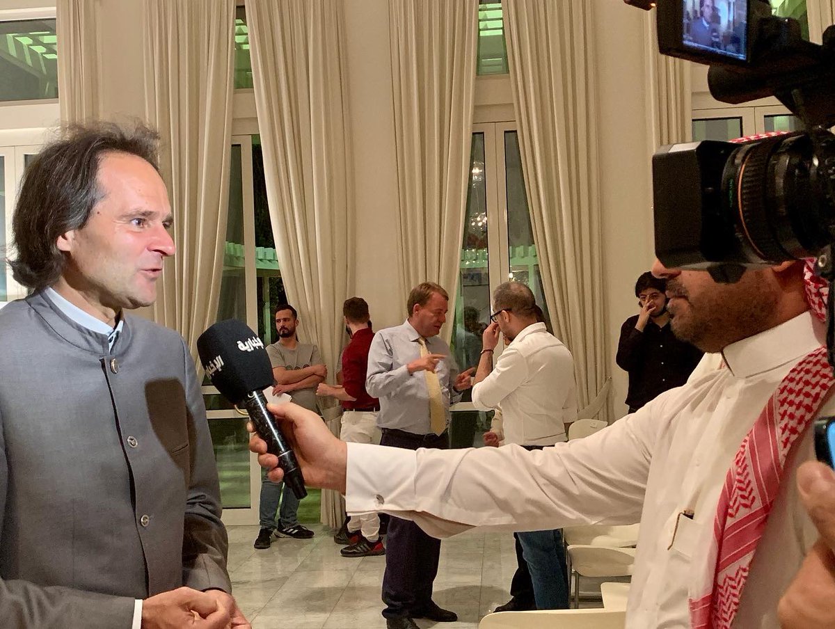 GermanyinKSA's tweet photo. On 9 May 2022, as part of the 🇪🇺Europe Month, the Hungarian @HungaryinKSA 🇭🇺 &amp; the German 🇩🇪Embassies organised a joint Piano Masterclass led by Maestro Gergely Bogányi with the support of the Saudi Music Commission. For more info about Gergely Bogányi 🔗: https://t.co/vDsJL6NOGN https://t.co/2umyejzxAy