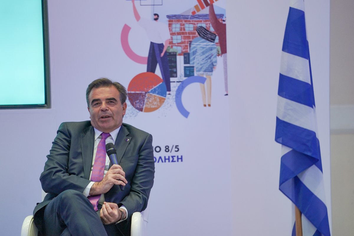 EEAthina's tweet photo. 1⃣1⃣0⃣0⃣ ευχαριστώ σε
1⃣1⃣0⃣0⃣ συμμετέχοντες
#EUDAY #EuropeDay2022 #EuropeDay

📍Ζάππειο 8/5
✌️απασχόληση &amp; επιχειρηματικότητα

👥συζητήσεις με🇪🇺πρεσβείες &amp;🇬🇷φορείς
🗣️Ο @MargSchinas &amp; o @MVarvitsiotis συζήτησαν με νέους για το μέλλον της Ευρώπης #CoFoE

ℹ️ https://t.co/WeqgHNAk9V https://t.co/wx02NKoFiT