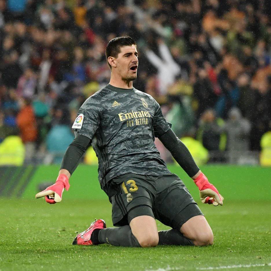 FCRealMadridFT's tweet photo. Happy birthday to THIBAUT #COURTOIS, who is celebrating its 30th anniversary today.
 🎊🎊🎉🎉🎂🎂 #RealMadrid #HalaMadrid #fcrealmadridfantoken https://t.co/t0kT1orUsJ