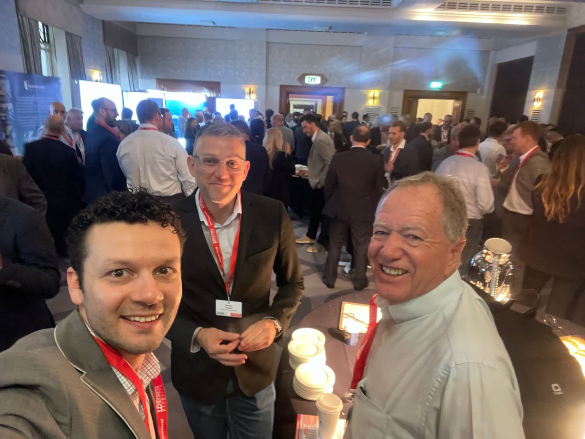 Spatial_Ex's tweet image. Spatial Experience team is starting their day at Student Housing 2022 in London 🚀🇬🇧

#LDEproperty #LDEstudent #studenthousing2022