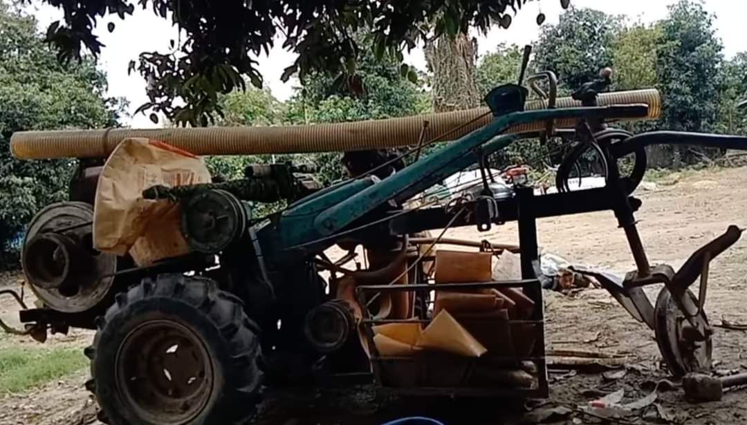 spring_2021's tweet photo. Clashes broke out between  military council and local defense forces as SAC troops from Myaung Tsp invaded the villages in YeLeKyun Area,Yesagyo Tsp and set the houses in the villages on fire since May7.

#WhatsHappeningInMyanmar
#2022May11Coup
#ASEANAcceptNUG
#ASEANRejectSAC https://t.co/rMq3ccHaAL