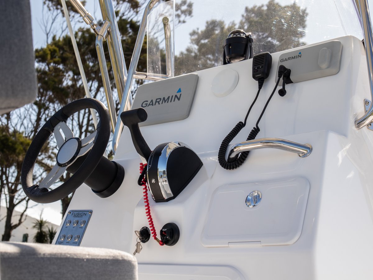 fusion_boats's tweet photo. The dream is to have a kitted out console by @GarminSA  😍

Stay tuned for a big surprise that may make this dream come true!! 🎉🤭

Contact us today to order your Fusion!

🔗 https://t.co/4mBNZE4aiC
✉ info@fusionpowerboats.com
📞 +27 44 110 0303

#fusionpowerboats #Fusion https://t.co/vTTHU6Hk7p