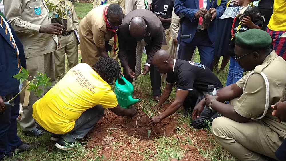 testimonyafric1's tweet image. Join us. Let's find solutions to the world's biggest challenges. SOLVIN LOCALPROBLEMSWITHAGLOBALEFFECT. 
#ClimateAction #ReplantingUg #ClimateJustice
Follow @testimonyafric1 now.