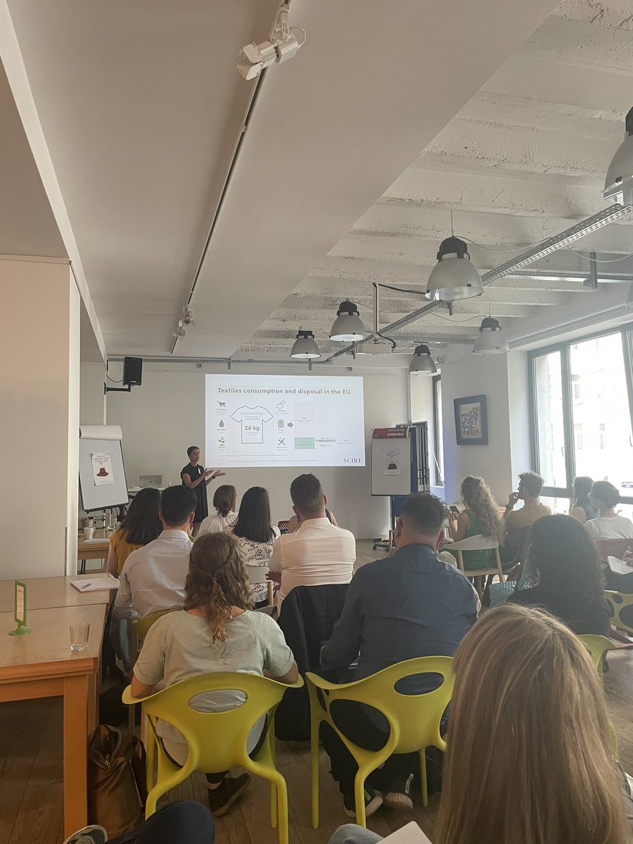 scirt_project's tweet photo. @EvelienDils of @VITObelgium presents #SCIRTproject and the need to find a way to use high value applications for textile waste https://t.co/oZ7Hc64mXe