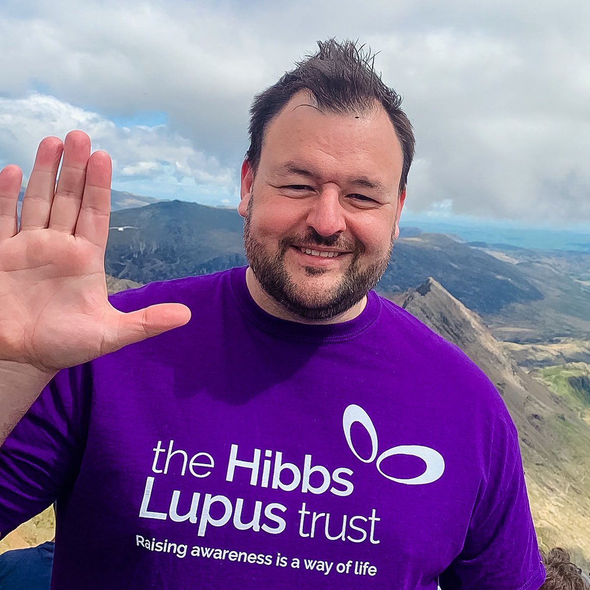 HibbsLupusTrust's tweet image. Big congratulations &amp;amp; thanks to Lee who climbed Snowdon at the weekend 🏔💜
#TeamHibbsLupusTrust #LHandSign #Lupus #WorldLupusDay