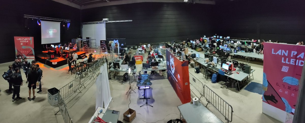 Gamesportselect's tweet photo. 📢LAN PARTY LLEIDA 2022📢

Resum d'un cap de setmana únic.

6-7-8 de maig de 2022

Organitza: @paerialleida 

Produeix: @Gamesportsllei1 @KenazESports 

Col: @turismedelleida @lleidaJove @DiputacioLleida @OmniumLleida @Heron_Esports @EBlueGaming 

⬇️⬇️ Fil ⬇️⬇️ https://t.co/QtecoYbJZc