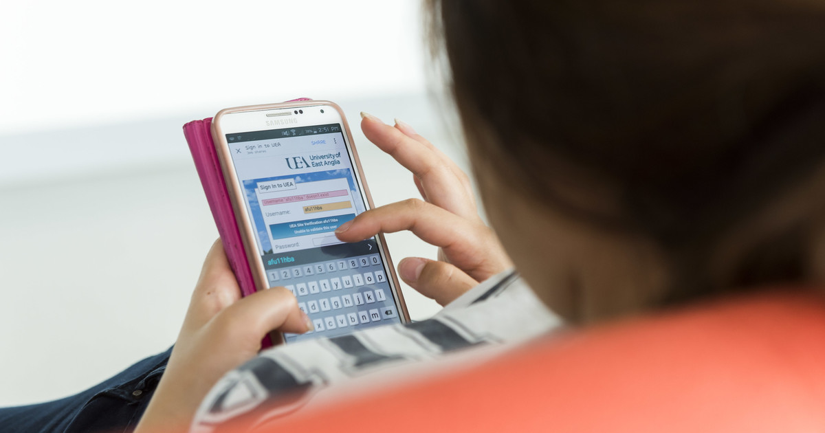 uniofeastanglia's tweet photo. Everyone at UEA can now access a wealth of wellbeing resources and knowledge via the new Wellbeing Matters collection in the Ryze app 📱 

Find out how to download the app and access the collection (UEA login needed) 👉 https://t.co/moEmJmcqoN

#MentalHealthAwarenessWeek https://t.co/bx2HCs8Z9f