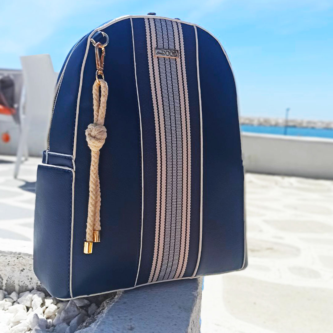doca_gr's tweet photo. Summer awaits… Get ready☀️
18196 | Τσάντα πλάτης μπλε
https://t.co/vOhAxzynam
#docass22 #docaofficial #newcollection #newbackpack #fashionlovers #fashionaddict #fashionstyle #backpacklovers https://t.co/Ldpj1uRD8P