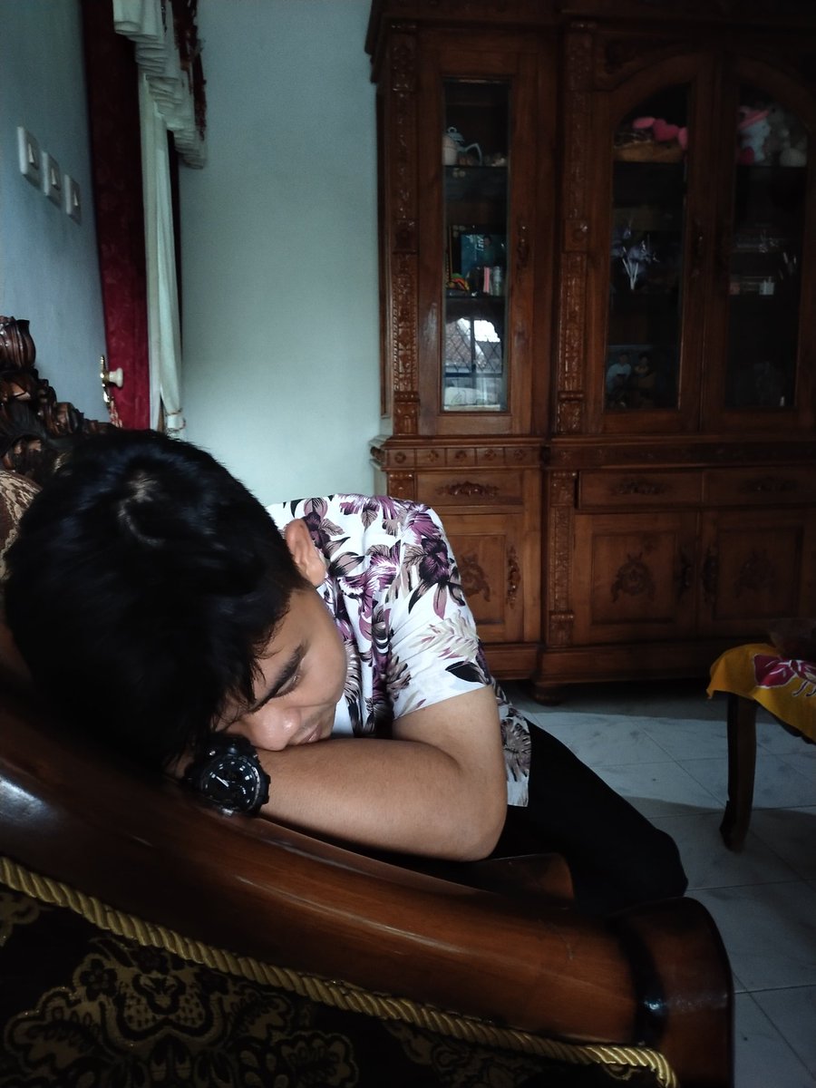 dwiseptiana23's tweet photo. Ganteng ku 🤗🥰 https://t.co/KQM7ap3tjr