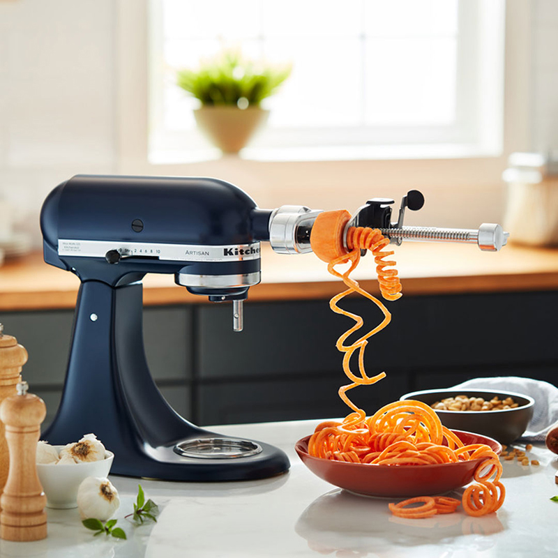 GilesElectrical's tweet photo. Time to get creative in the kitchen - with half priced selected stand mixer attachments and bowls, when you buy a #KitchenAid stand mixer.
π§βπ³ https://t.co/1JASDvt7mn
#kitchenaidattachments #kitchenaidmixer #standmixer #homemade #nigellalawson #jamesmartin #baking #cookathome https://t.co/hosWBnBaA2