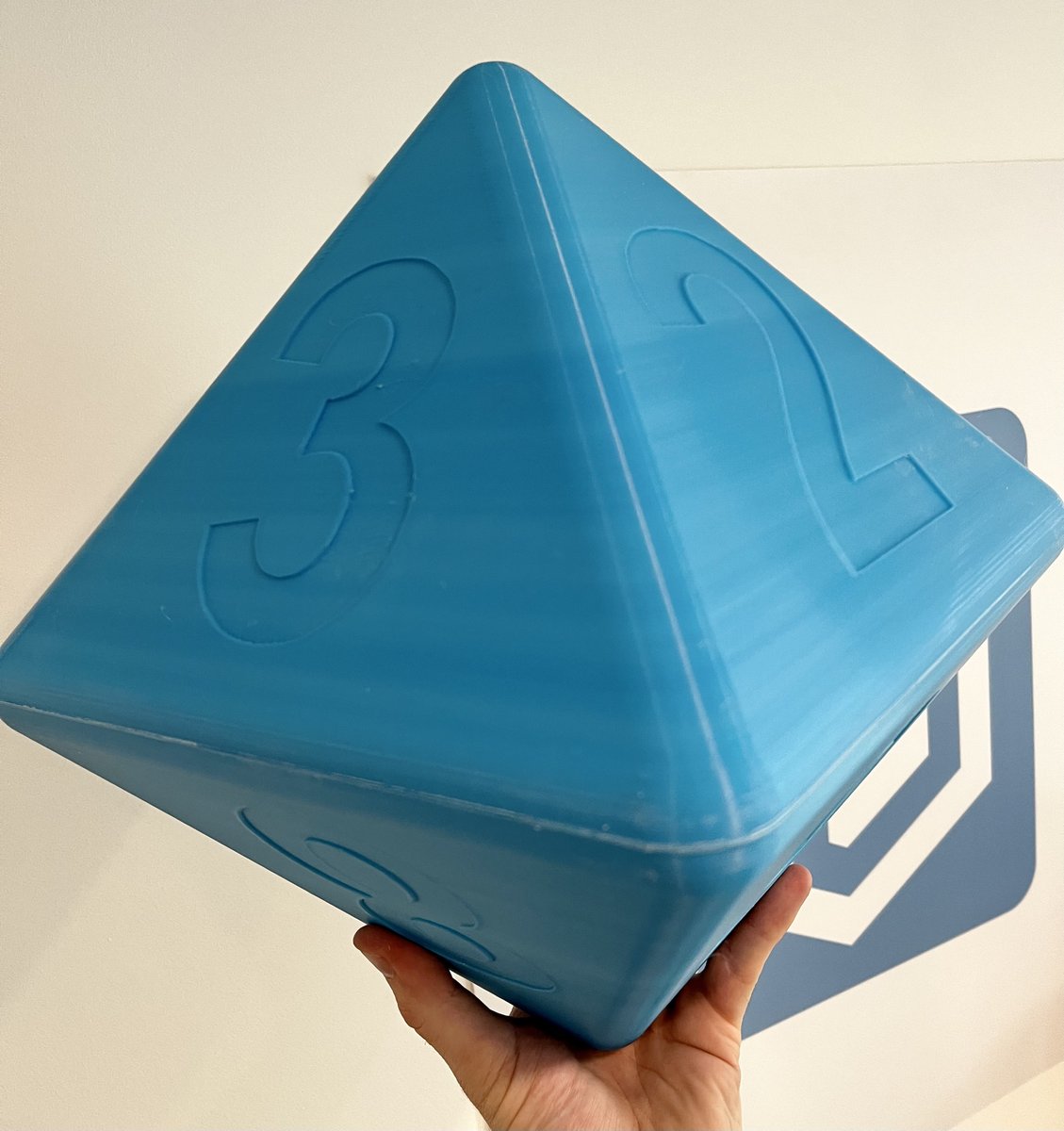 TripleAxis3D's tweet photo. A giant 8 sided dice (40cm tall), 3D printed hollow in two parts and then glued together. In blue PLA on an FDM 3D printer #3dprintingservice #3dprinting #fdm https://t.co/mpjy5fBBhT