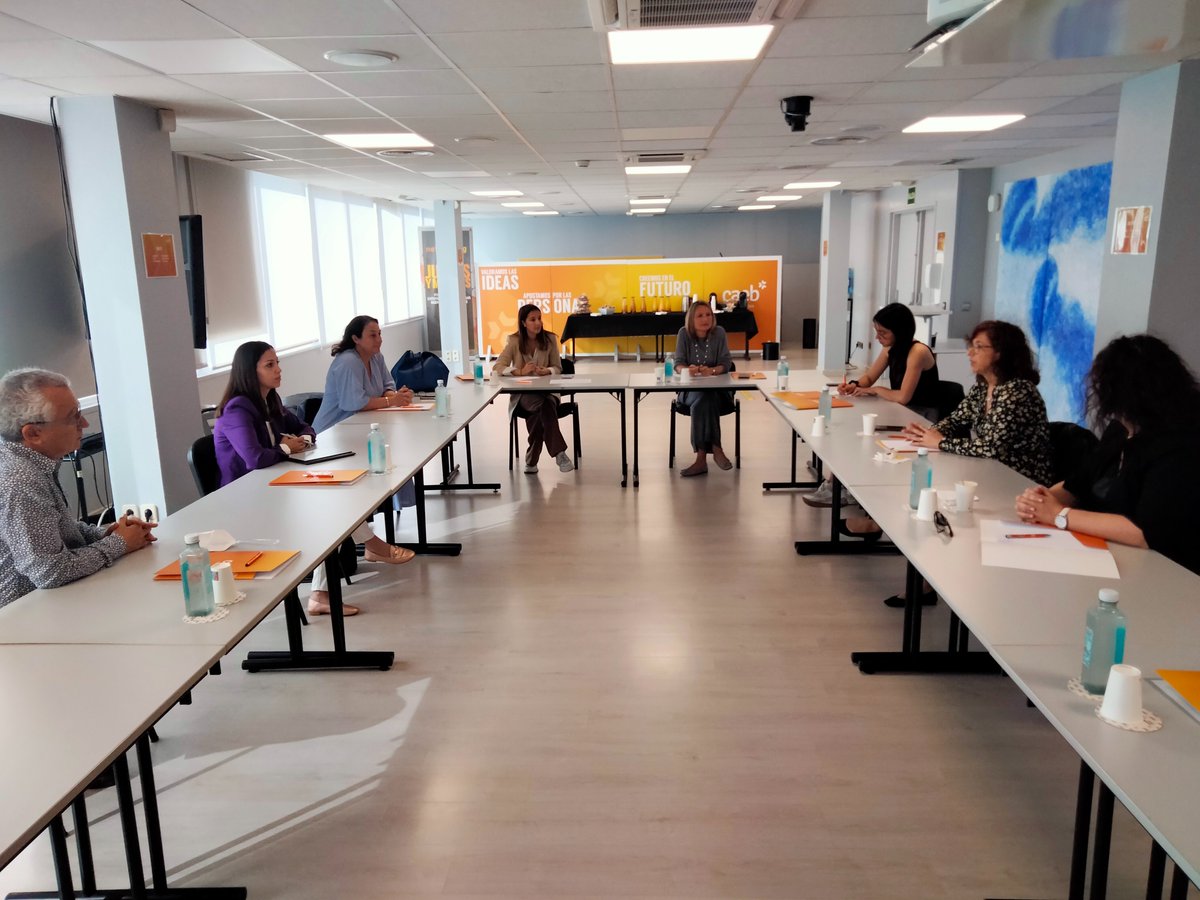 👌Hoy la Oficina para la #igualdad laboral de #CAEB se ha reunido con <a href="/RiuHoteles/">RIU Hotels & Resorts</a>  @OKMobilityGroup <a href="/HotelesGlobales/">Globales</a> <a href="/globalia/">Globalia</a> y <a href="/PaliaHotels/">Palia Hotels</a> para compartir inquietudes y experiencias para seguir avanzando hacia la igualdad de oportunidades entre mujeres y hombres
#CAEBigualdad