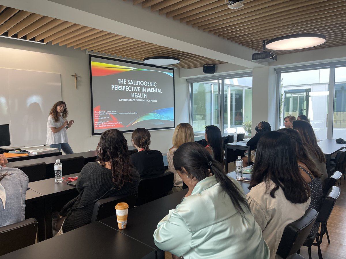 Now <a href="/BermejoMar/">Elena Bermejo-Martins</a>, lecturer in School of Nursing at <a href="/unav/">Universidad de Navarra</a>, teach to the students about "Salutogenic perspective in mental health" 🧠
#NSS2022