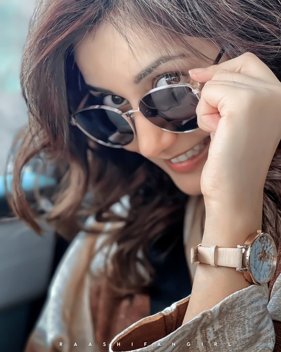 Raashifangirl's tweet photo. Day 1 : In Sunglasses 🕶️ @RaashiiKhanna_ 💕 https://t.co/7RCJrXfIsQ