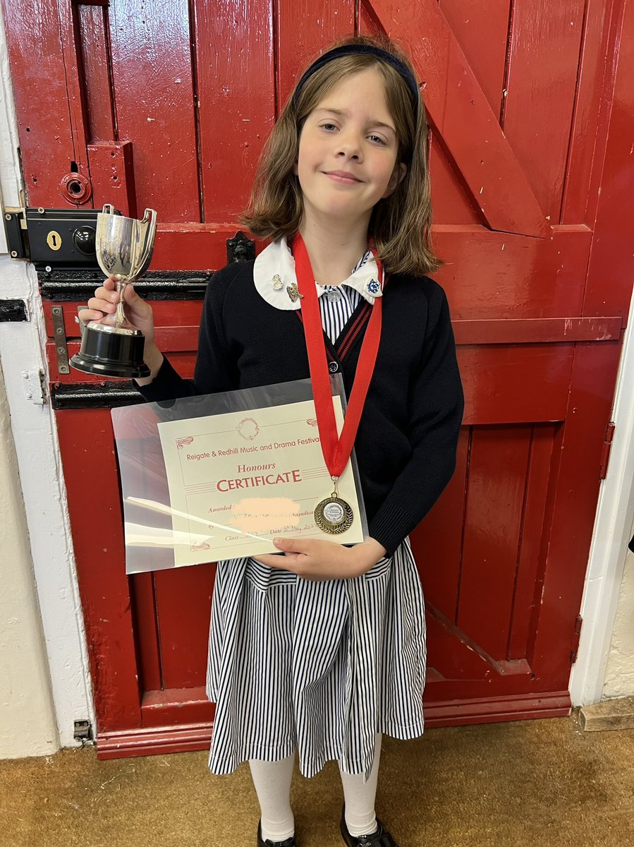 HawthornsCreate's tweet photo. Another Redhill and Reigate Festival success! Congratulations to Amelia who came first in her class for Piano. Well done Amelia. We’re super proud of you! 🎶 @HawthornsSchool @HawthornsMS #musicinschools #redhillandreigatefestival #RRMF https://t.co/z6hAYNb95G