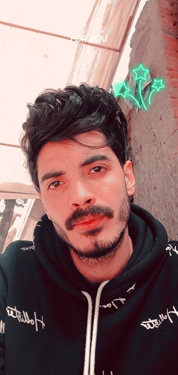 يغلق باباً بحكمته ويفتح ألف بابٍ برحمته
☝️♥️