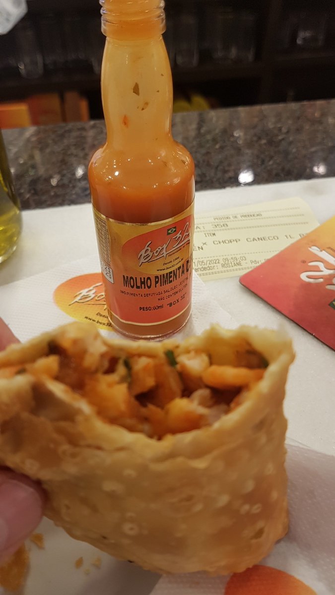 BeddingRobert's tweet photo. #Box32 in the #MercadoPublico in #Florianopolis you are absolute legends.

Thank you for my treats! It is good being the only Englishman in the city.......... https://t.co/7fO0bnnRbg