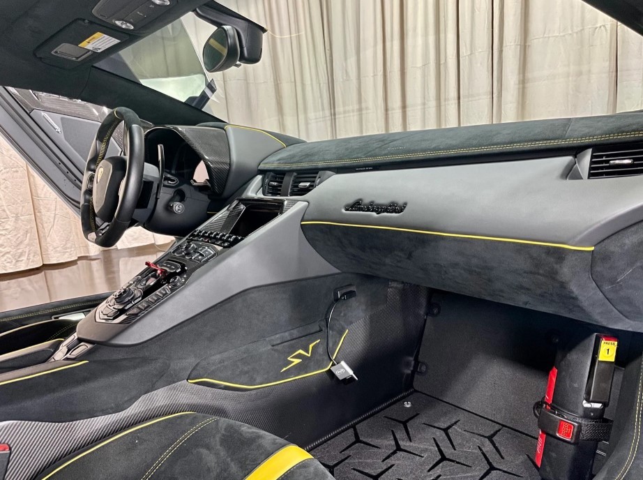LamborghiniTroy's tweet photo. Tag someone who likes to make a statement! 
This Certified Pre-Owned 2017 Lamborghini Aventador LP750-4 Superveloce has the power of presence!  😎 https://t.co/SwcXuonh7s

#lamborghini #lamborghinitroy #lamborghiniLP7504 #Superveloce #lambo #lamborghinilife https://t.co/kpDV0EC20P