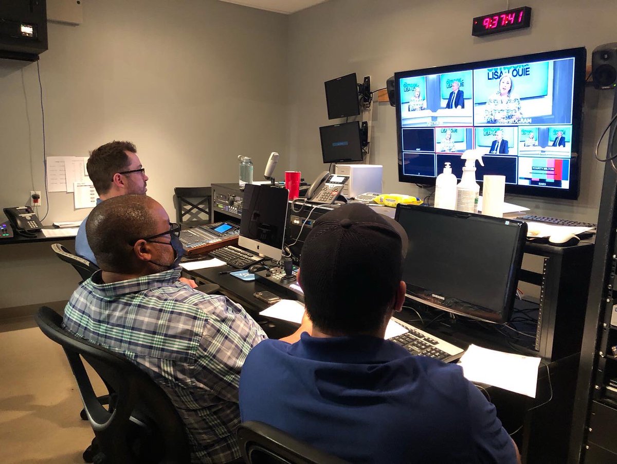 yourtvhalton's tweet photo. An amazing partnership with the @OntarioCofC @ our #HaltonHills studio! The #DiscoverAbilityNetwork provides resources & training to help businesses be more inclusive. Stay tuned!
.
#yourtv #ontariochamber @MiltonChamber @OakvilleChamber @HHCoC @burlingtoncofc #ontario https://t.co/VQlkcjWqBS