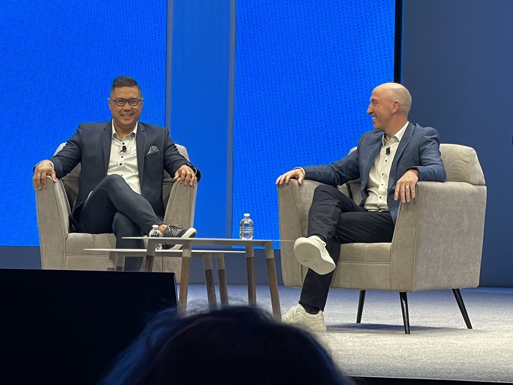 joeyvpriceHR's tweet image. 🔑: Digital transformation requires talent transformation. You can’t simply upgrade your software, you have to upgrade employee skills along the way. 

@ScottROfficial x @caseysgenstore Fireside Chat at #SAPSapphireOrlando 

#Leadership #EmployeeExperience