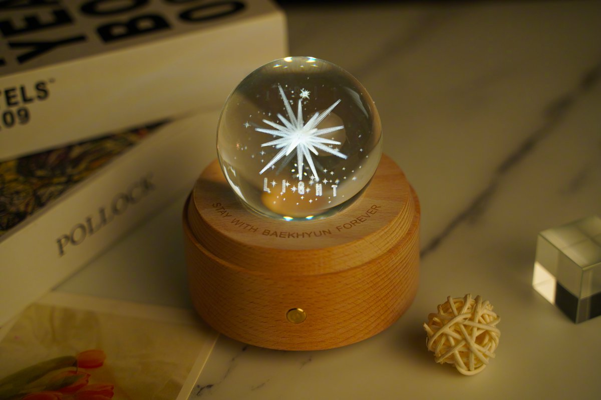 yikanbi's tweet photo. Baekhyun Crystal Lamp by BBHBAR

This is limited only. We will try to secure some if there will be anyone who's interested, please let us know.
(no estimated price yet) https://t.co/sxzSdhxaBJ