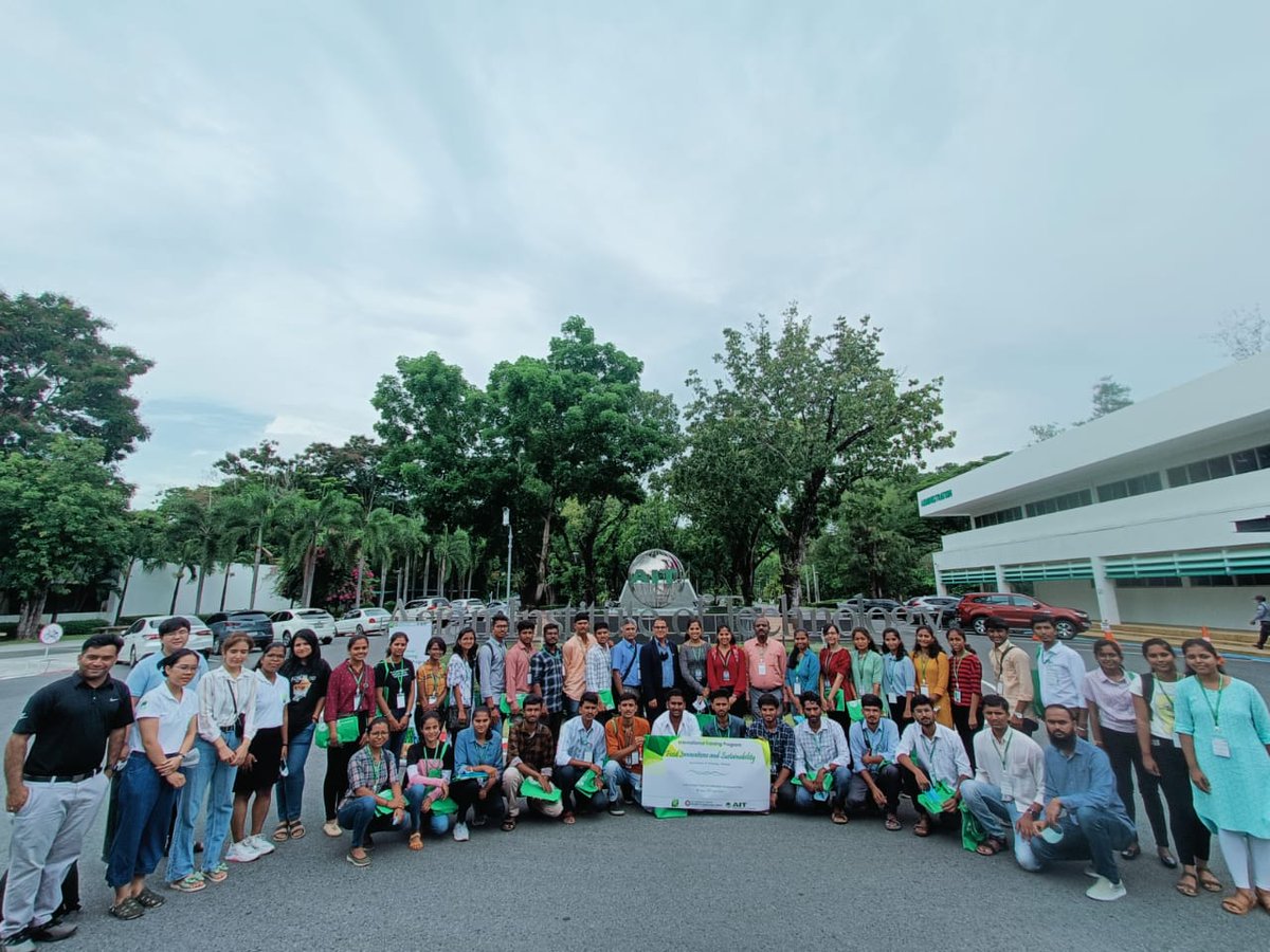 UASDharwad_05's tweet photo. Students of @UASDharwad_05 kick start their #InternationalTraining @AITAsia #Thailand under @icarindia @IcarNahep IDP... @WorldBank @AgriGoI @EduMinOfIndia @rakesh_chandra @anuagrawal_icar https://t.co/oCW5rHH2ur