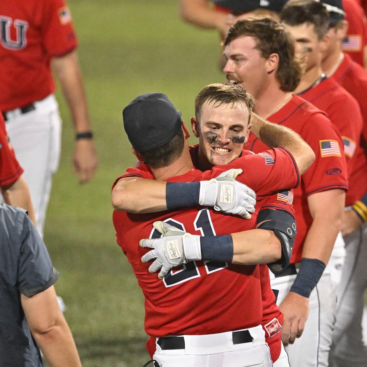 DBU_Baseball's tweet photo. 🤙😎🤙 https://t.co/yIC45ffbMD