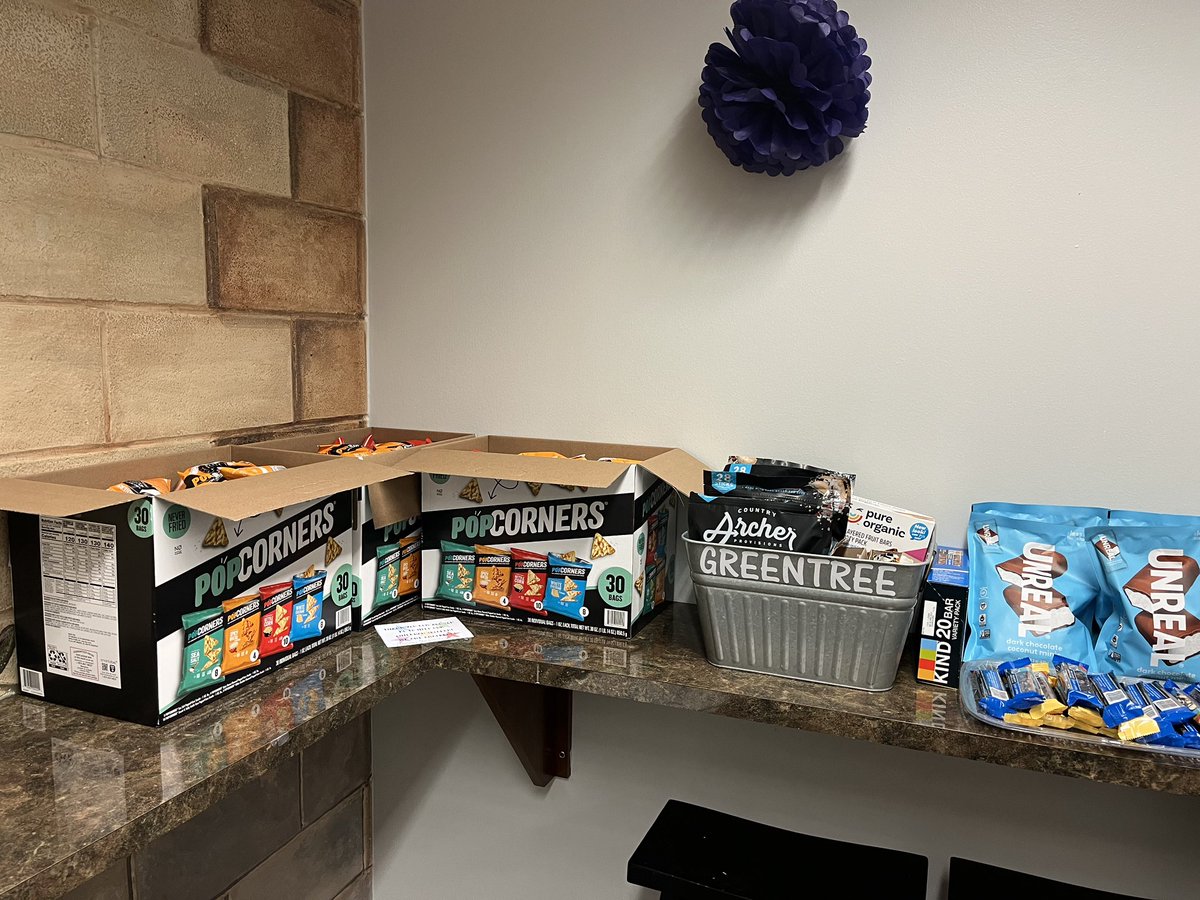 HumbleISD_GTE's tweet image. Thank you @lovinghouston and CrossWay Community Church for loving on our teachers with snacks!!