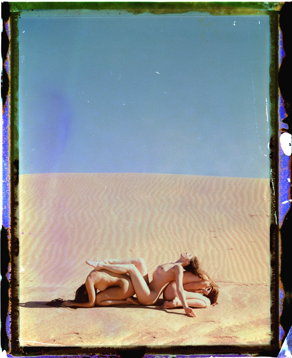 GM! - early morning on the dunes with Venus de Sierra @meghanclaireart &amp; <a href="/ViribusFemina/">femina</a> on reclaimed FP100c expired in 2008 🎞