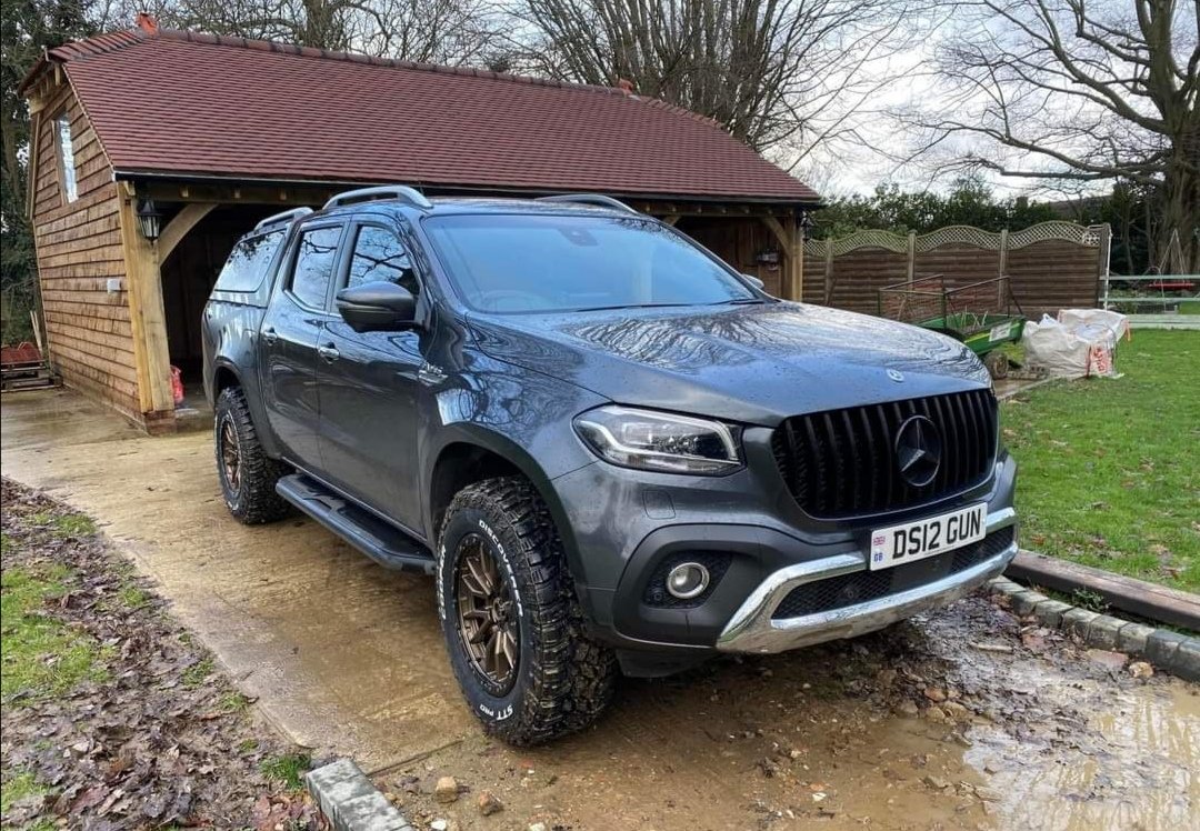 EdwardH08678864's tweet photo. 🚨 STOLEN MERCEDES 🚨

X Class pick up truck

Around 14:00hrs.11/05/22

#Ifield #Crawley

Please keep an eye out for this vehicle, any further information please report to the losing force Sussex Police on 101, 999 if seen on the move.

Thank you,
#SCWops https://t.co/nZK3JplpxG