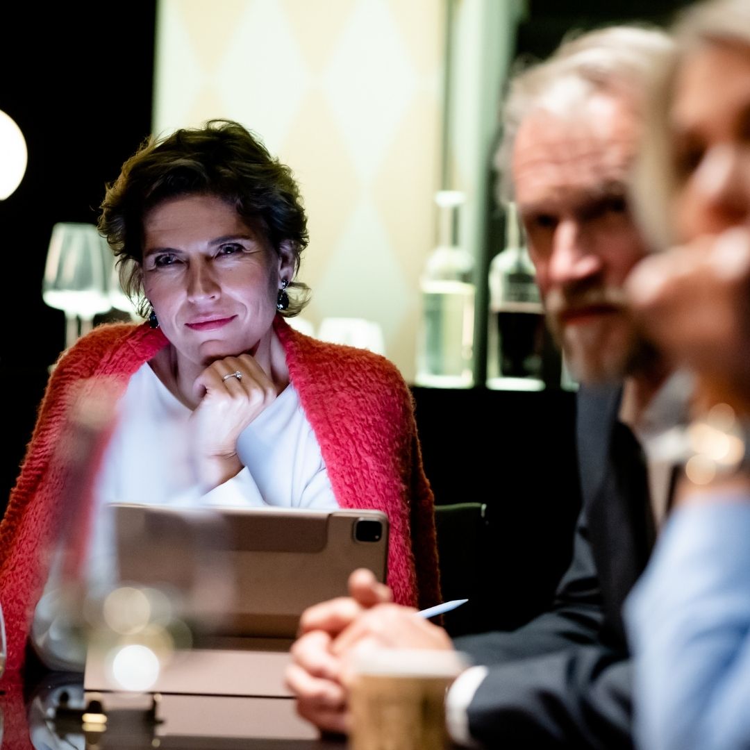 💸  Transport is nu te zien op @streamz_be

Een spannende Vlaams-Finse politiereeks met als rode draad het transport van goederen, geld, paarden en vlees doorheen Europa. 🐴

Transport is een productie van Tekele en <a href="/jonnydepony/">jonnydepony</a>, met steun van Screen Flanders.