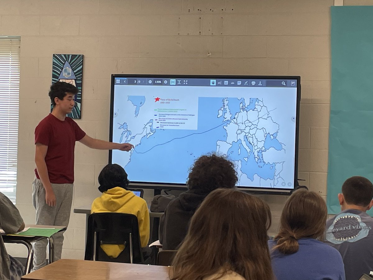 hmsmustangs1's tweet photo. Students created multi genre artifacts that represent a famous mathematicians. They presented their creations.#WeAreHMS #famousmathematicians https://t.co/mtesw3dcv9