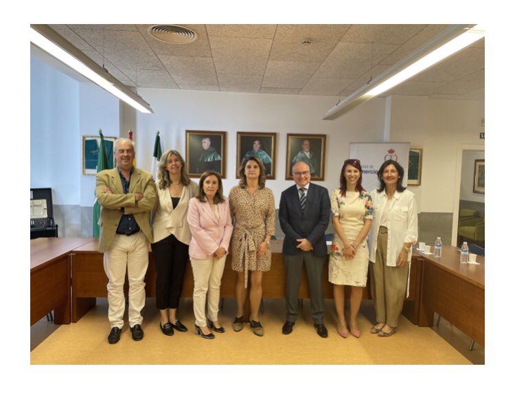 soydigitalwoman's tweet photo. La UMA ha suscrito un acuerdo de colaboración con la ‘Women Startup Community’ (WSC) para la realización de un informe sobre la gestión de la innovación abierta en empresas emergentes lideradas por mujeres #transferenciadetecnologia #WstartupC @soydigitalwoman  #uma https://t.co/VHy69mfdsc