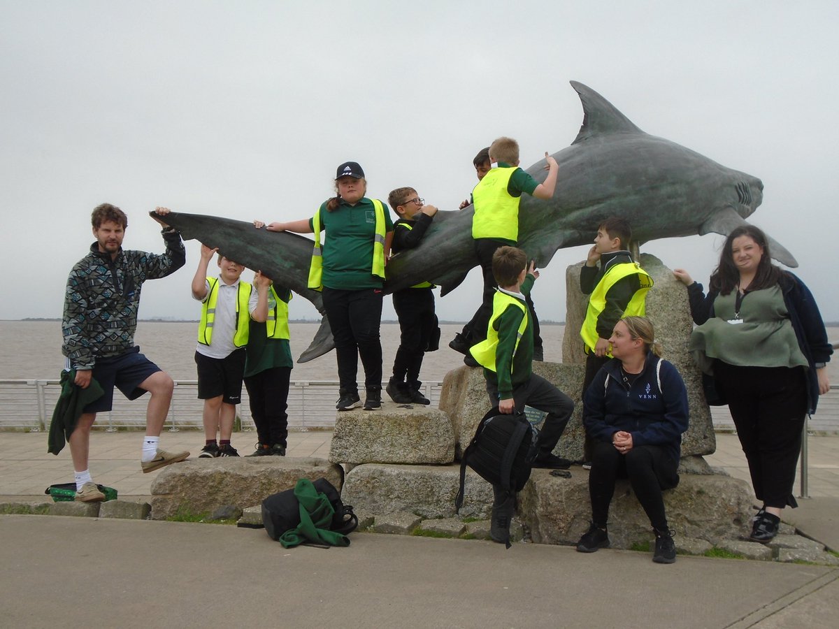 Bridgeview_Hull's tweet photo. #ClassInfinity We were amazing geographers today! We looked at how to create a sustainable planet by taking care of our oceans! We then had a fabulous tour of The Deepπ§ββοΈπ³π¬π ππ‘ https://t.co/0mrC66PeIU
