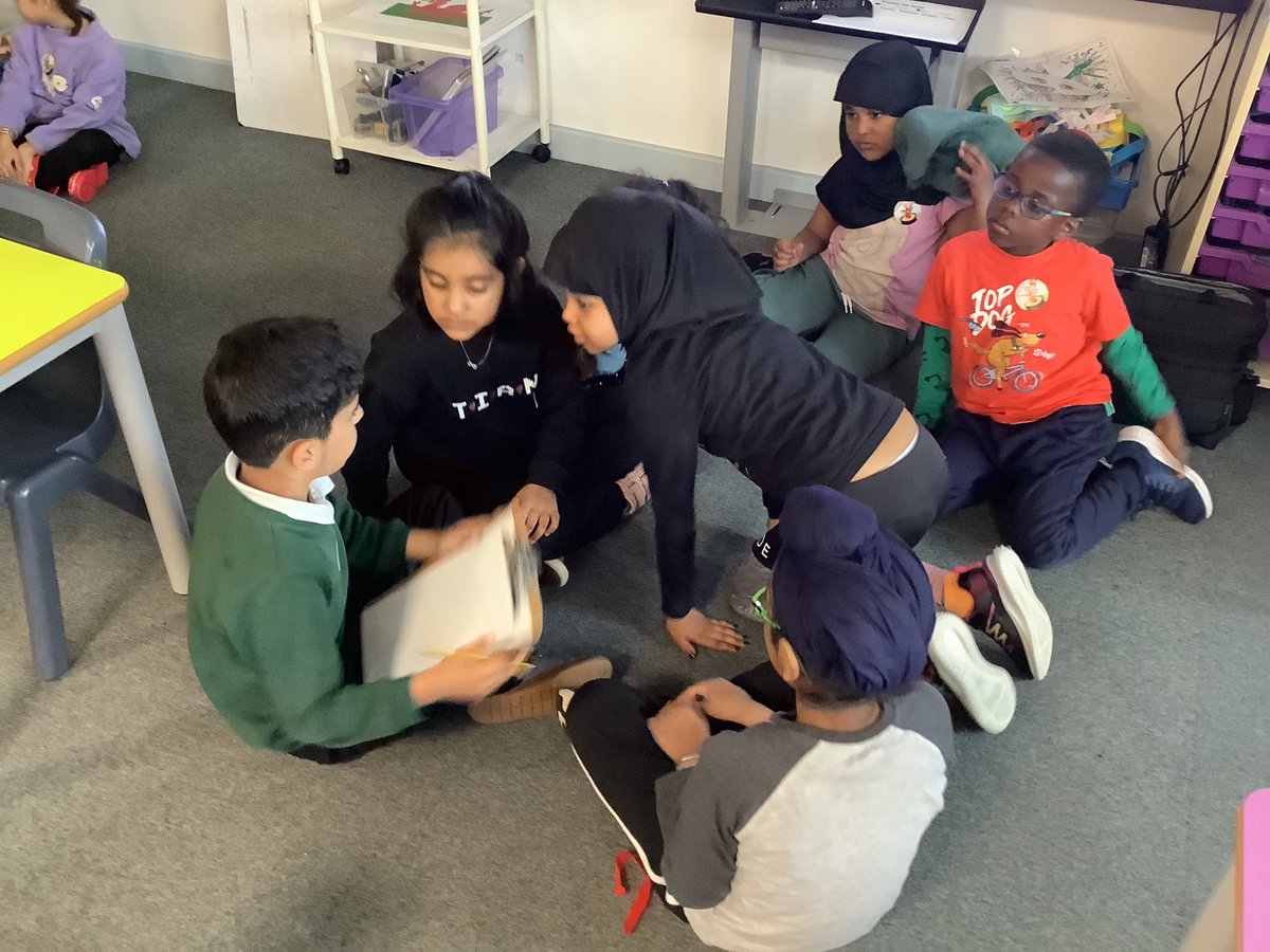 Comet_class's tweet photo. The children were busy deciding the theme for our class carnival, they had lots of interesting ideas and eventually we voted and decided on underwater.The children are very excited to decide on which sea creatures they will choose #newcurriculum #pupilinfluence #carnival https://t.co/51aQZehtlQ