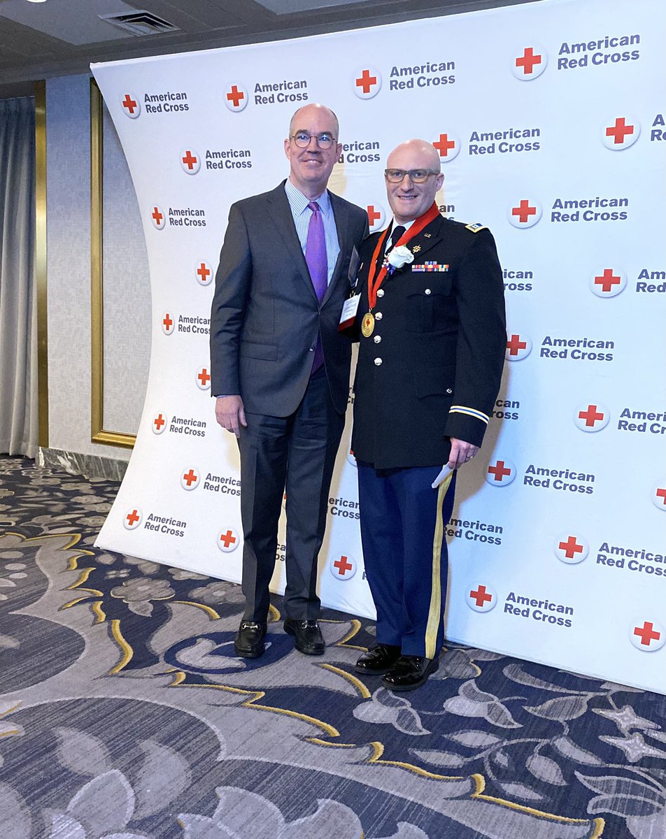 RedCrossIL's tweet photo. Congratulations to Captain Scott Friedland of Chicago - the 2022 Military Hero! #RedCrossHeroes @McCormick_Fdn @innationalguard @timelesstoyschi https://t.co/ycK0oWgNly