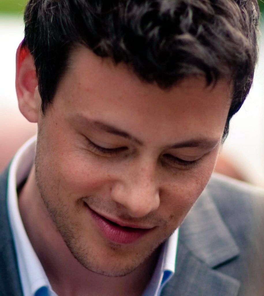 Happy birthday, my sweet boy <3

thanks for everything, dear cory monteith 