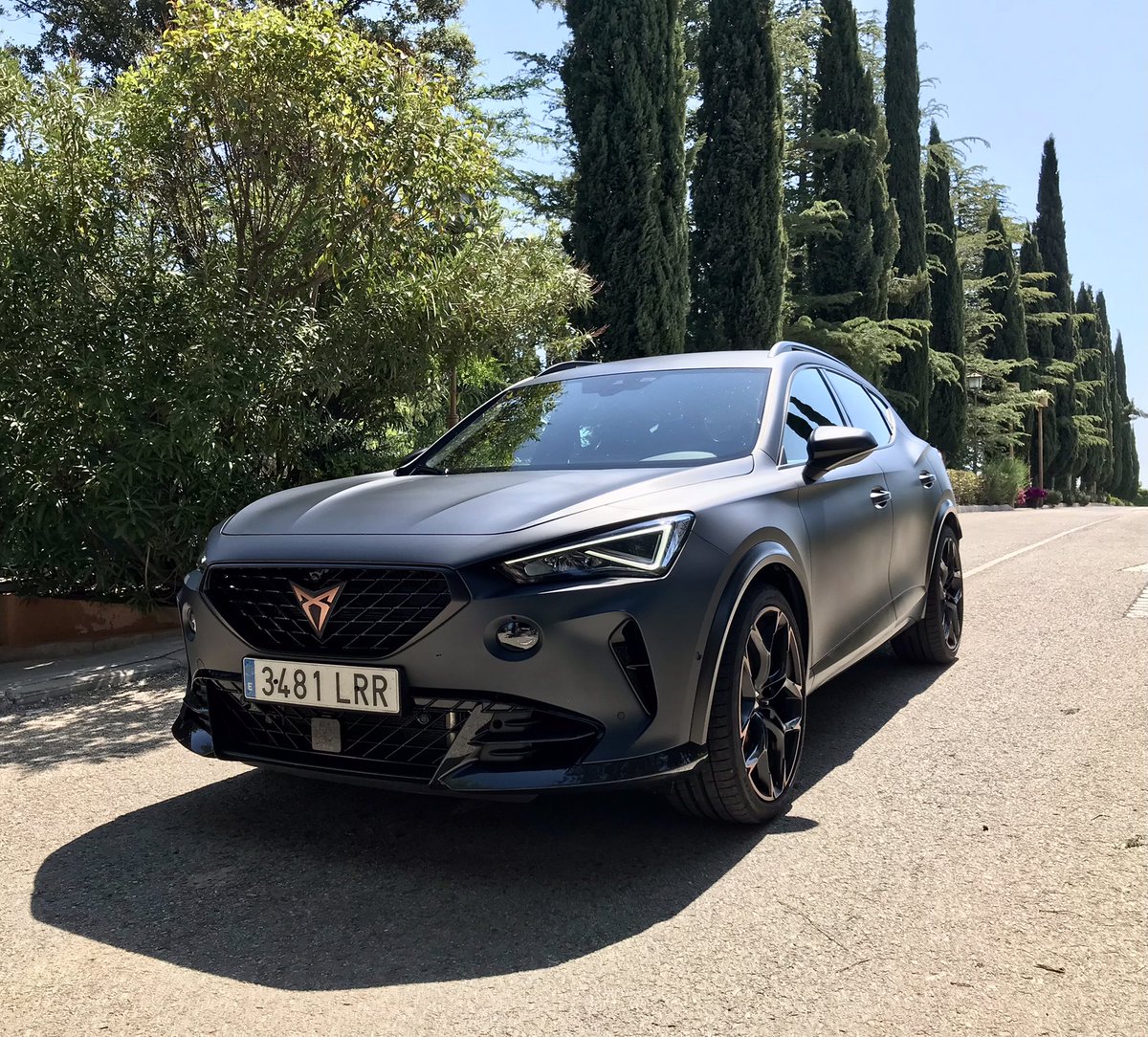 automotorcope's tweet photo. Hoy he probado el #FormentorVZ5 el #CUPRA más potente y deportivo con casi 400 cv de potencia #gasolina #DSG #4DRIVE llantas 20 pulgadas frenos #Akebono seis pistones asientos #CupBucket #CUPRAFormentorVZ5 edición limitada a 7.000 unidades #novedades #coches #SUVCoupe #Motor https://t.co/8AznW16Plp