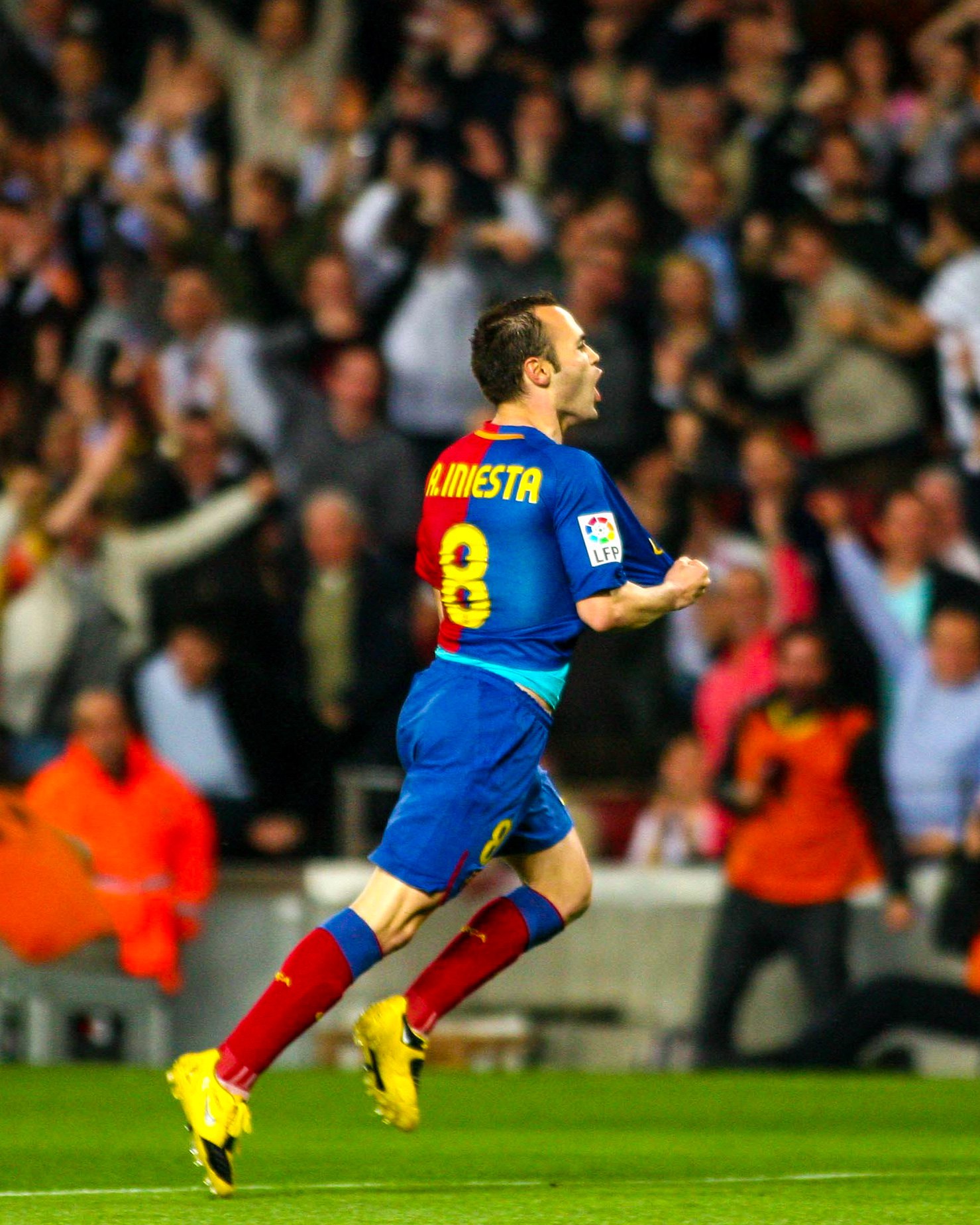 Happy Birthday to the maestro Andres Iniesta 