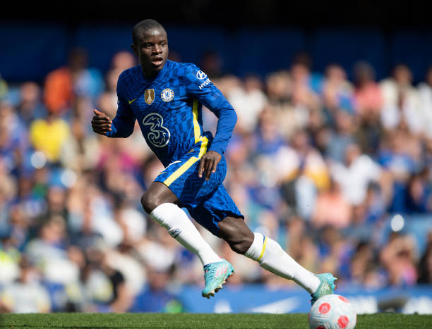 CFCChronicle's tweet image. You could buy a whole starting XI of N'Golo Kantes for the price of Antonio Rudiger's reported £340m release clause at Real Madrid 💰

NG might struggle in goal...

#Chelsea / #CFC